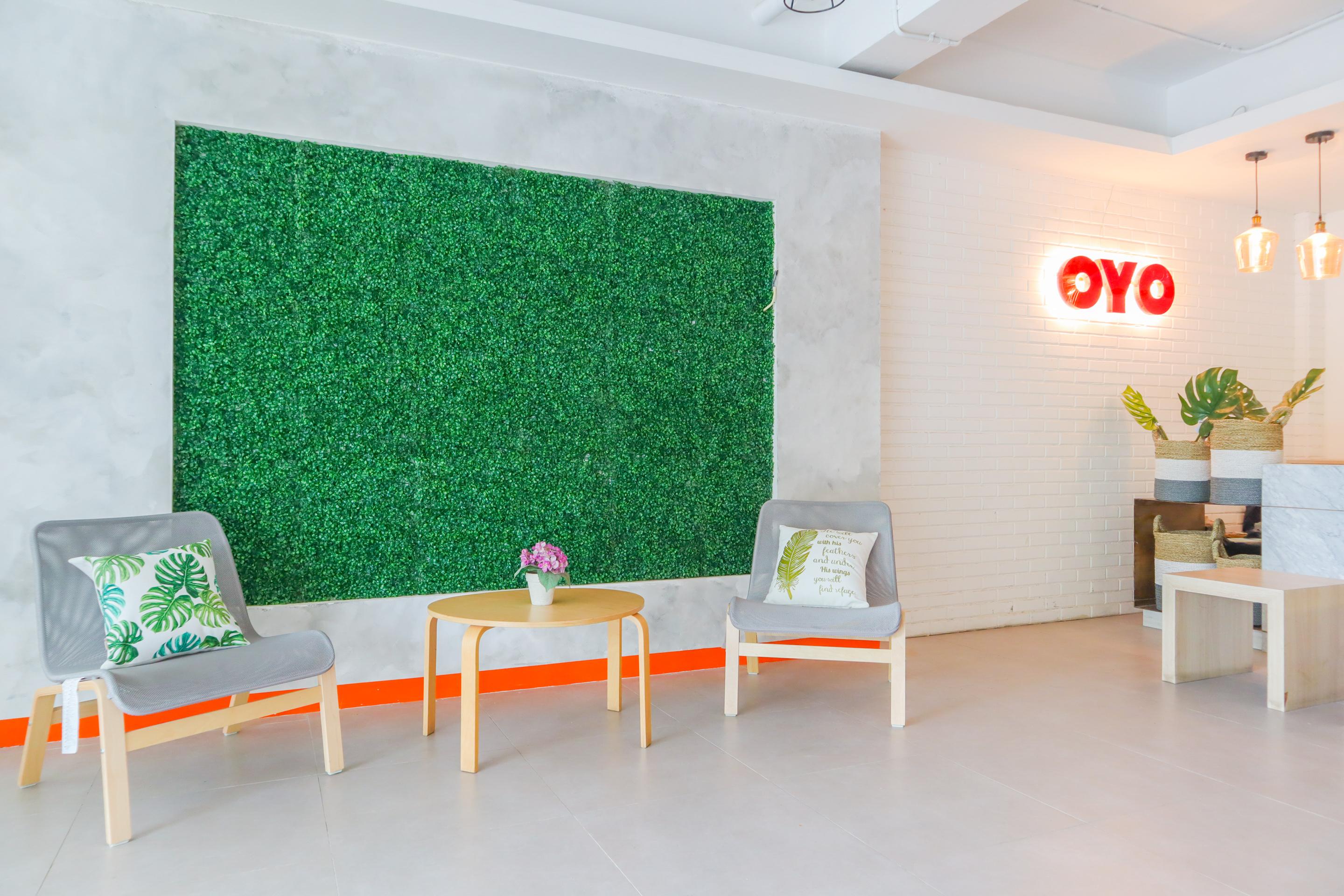 Capital O 281 Hotelo Джакарта Екстериор снимка